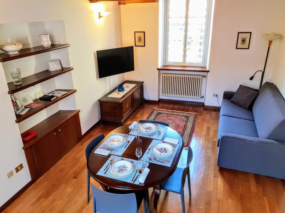 Living room, Photo of the whole room