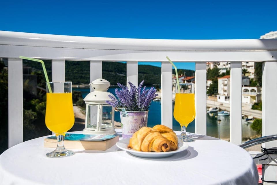 Balcony/Terrace, Breakfast
