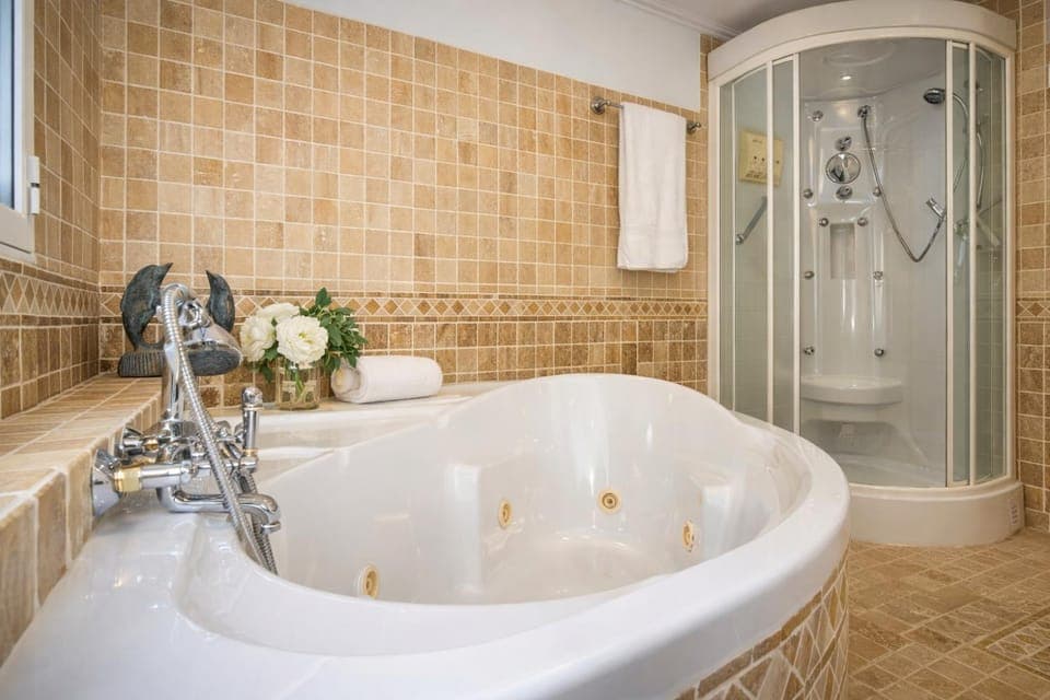 Hot Tub, Bathroom, Bath