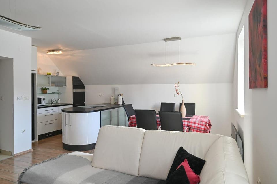 Kitchen or kitchenette, Living room, Dining area