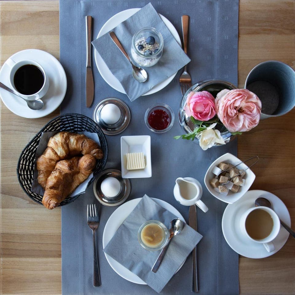 Breakfast, Buffet breakfast