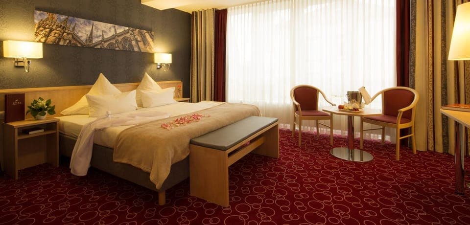 Bed, Photo of the whole room