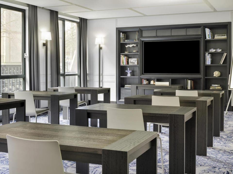 Meeting/conference room