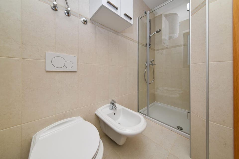 APARTMANI PETRA Bed and Breakfast in Zadar County