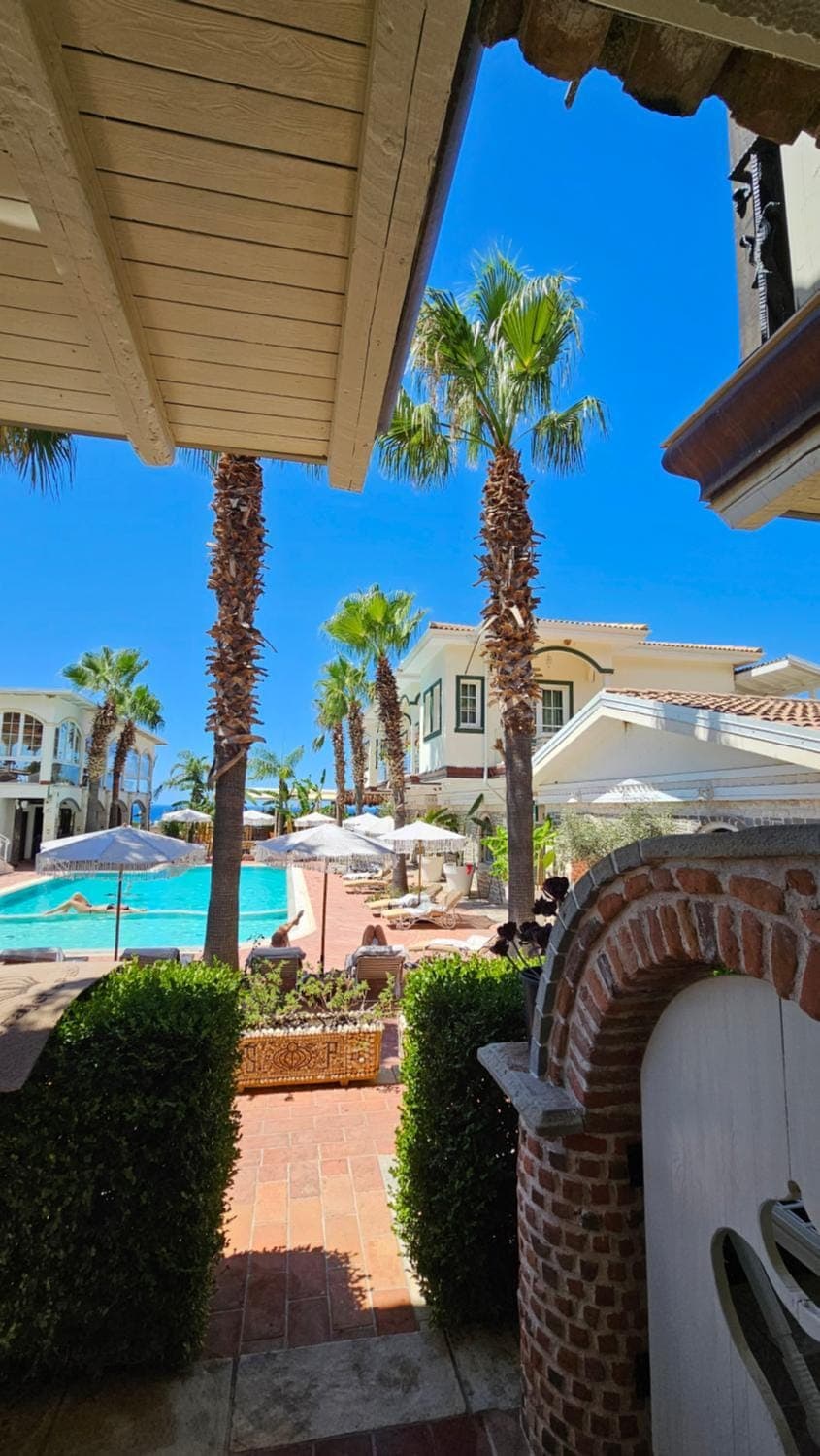 Patio, Pool view, Swimming pool