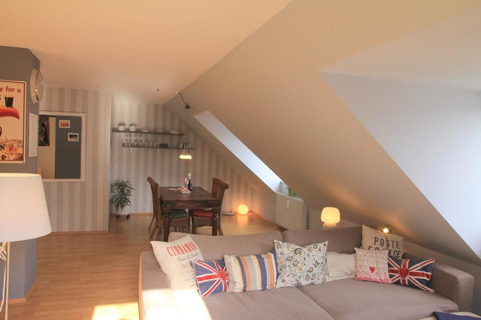 Living room, Dining area