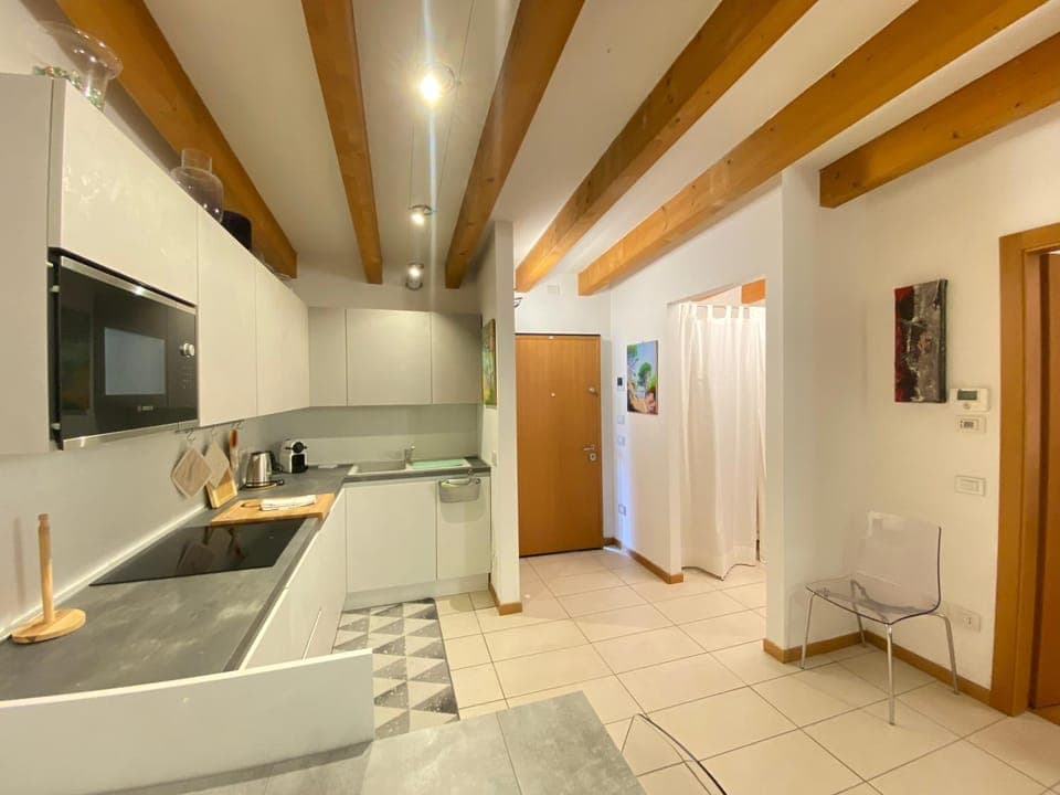 Kitchen or kitchenette, oven