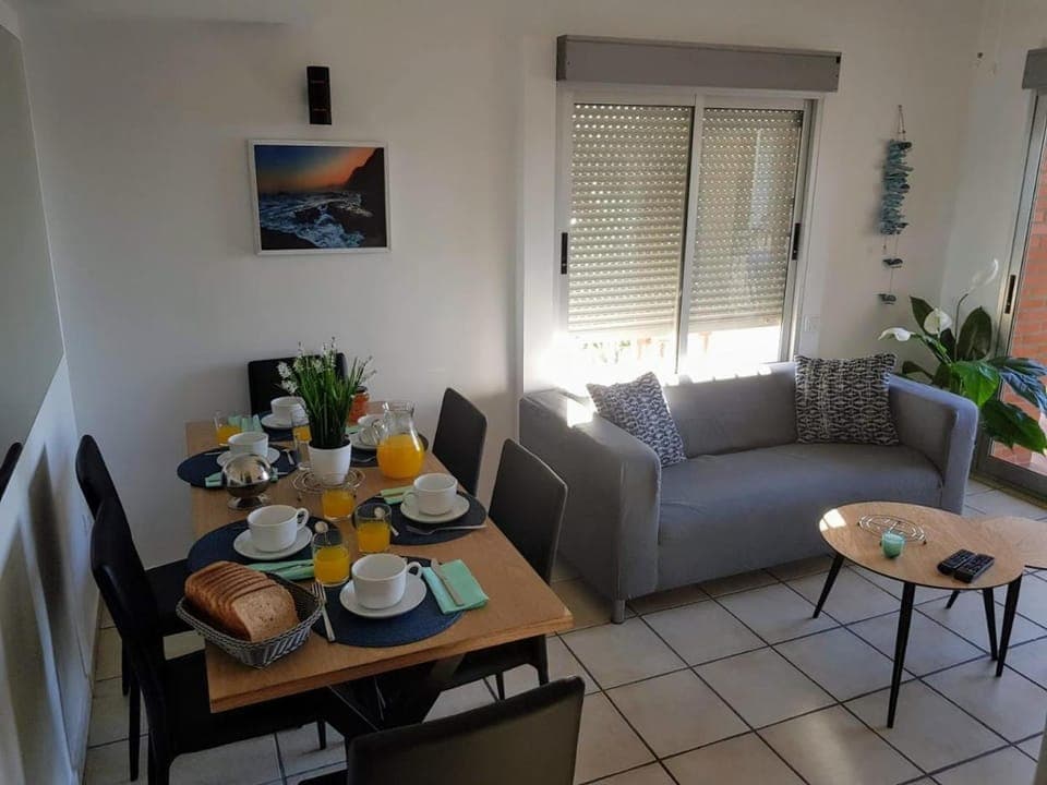 Dining area, Breakfast