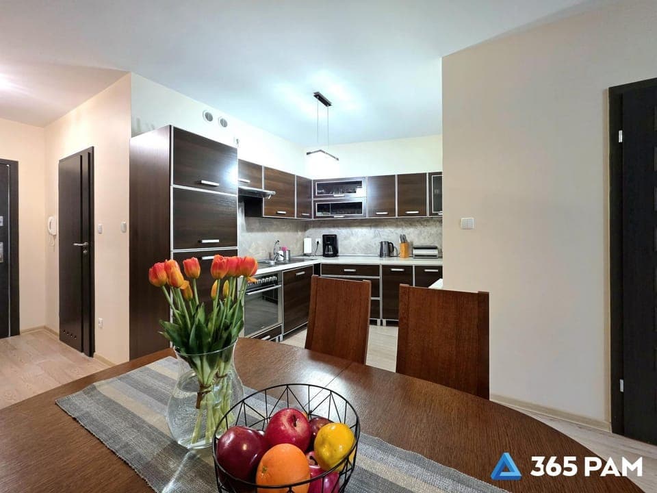 Kitchen or kitchenette, Dining area, dishwasher, oven, stove