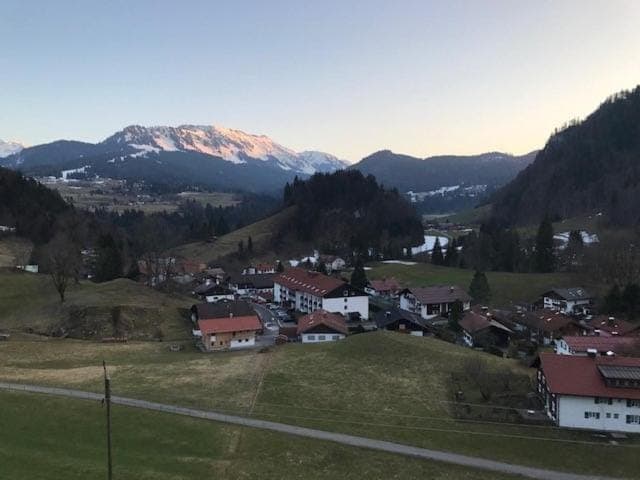 Neighbourhood, Mountain view