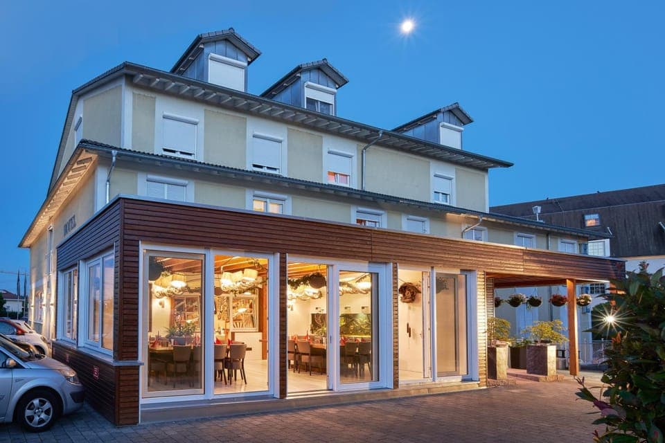 Property building, Facade/entrance