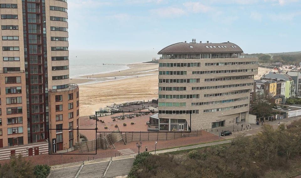 Property building, Restaurant/places to eat