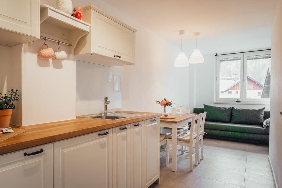 Day, Winter, Kitchen or kitchenette, Seating area, On site