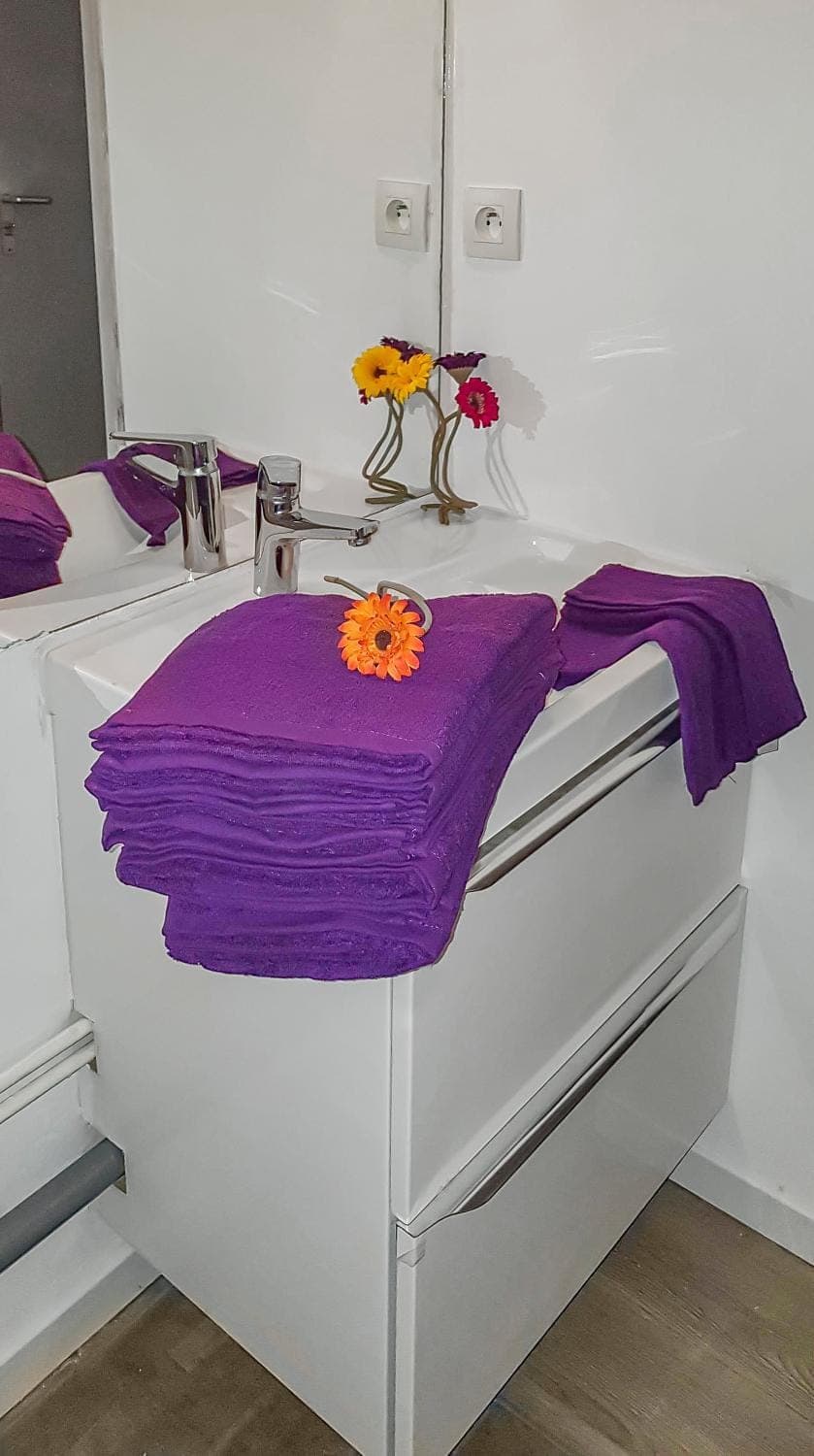 Shower, Bathroom, heating, towels