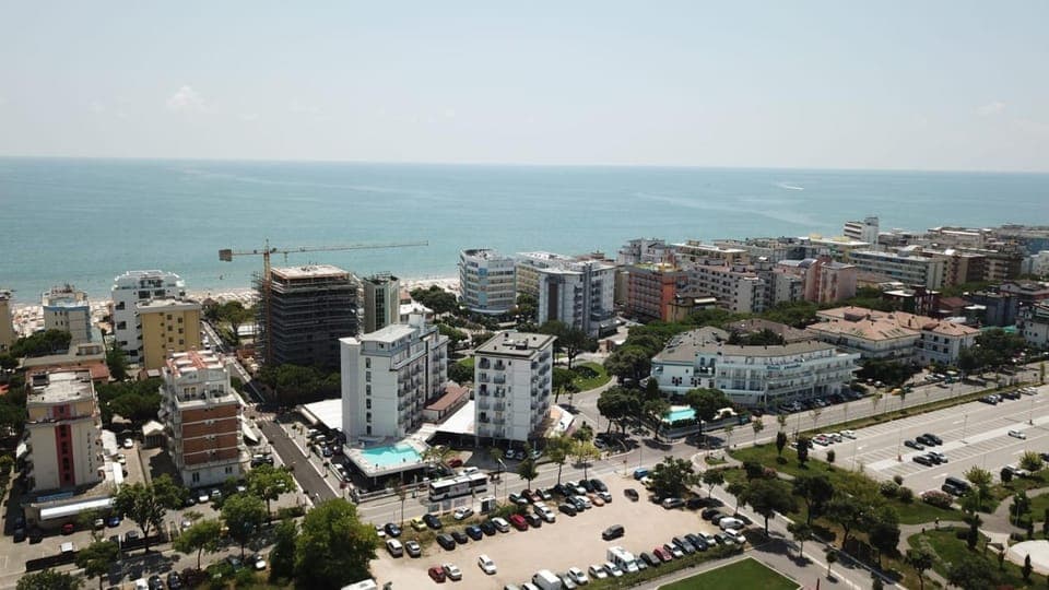 Property building, Bird's eye view