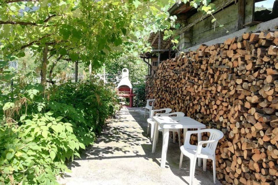 Patio, BBQ facilities, Garden, Pets