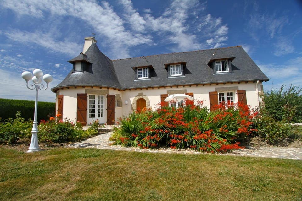 Property building, Garden