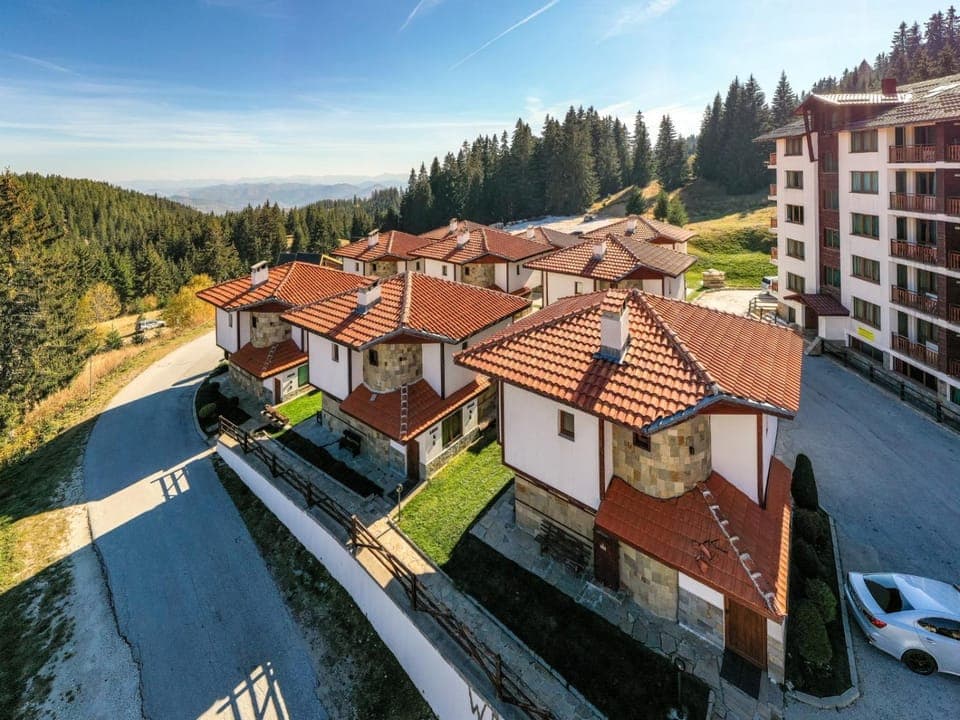 Property building, Bird's eye view