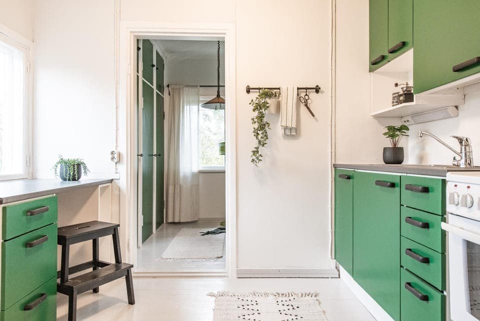 Kitchen or kitchenette