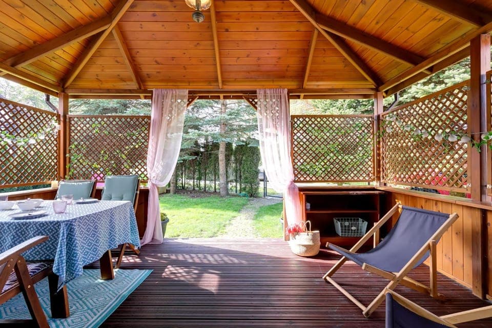 Patio, Spring, Day, Garden, Balcony/Terrace, Seating area, Garden view