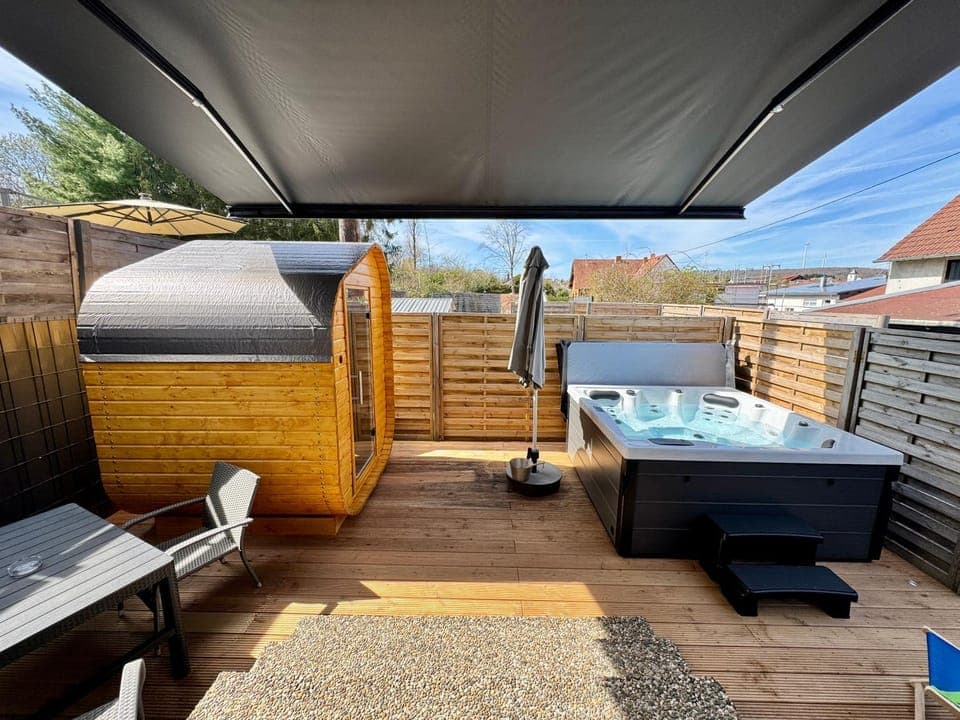 Hot Tub, Sauna, Balcony/Terrace, Swimming pool