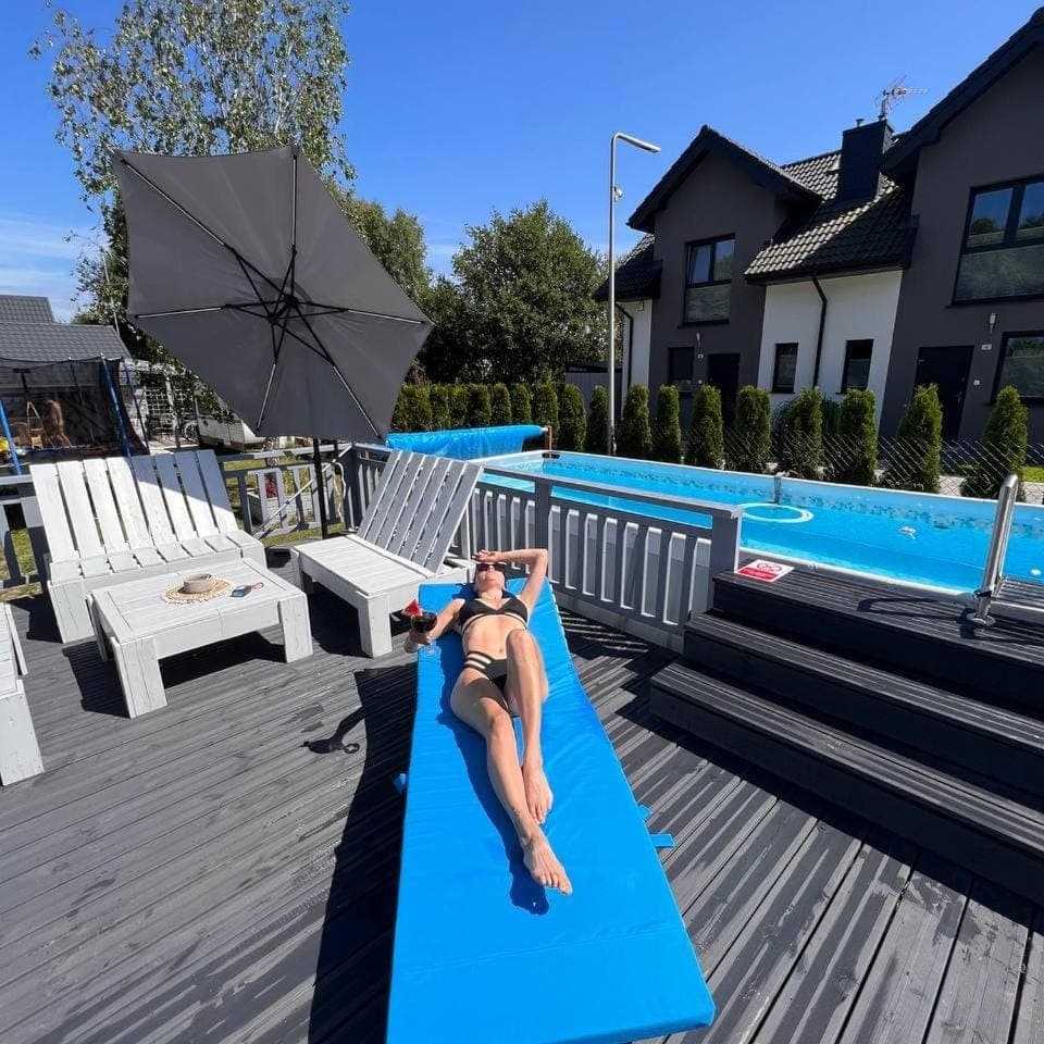 Day, People, Balcony/Terrace, Pool view, Swimming pool, sunbed