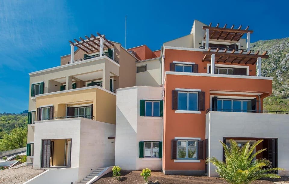 Property building, Spring, Day, Natural landscape, Mountain view