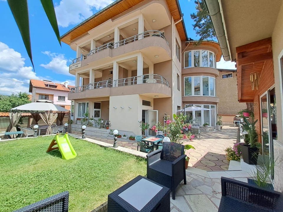 Property building, Patio, Garden, Inner courtyard view, Internal: Not applicable to any particular room