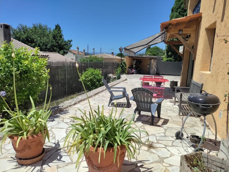 Patio, Garden, Balcony/Terrace