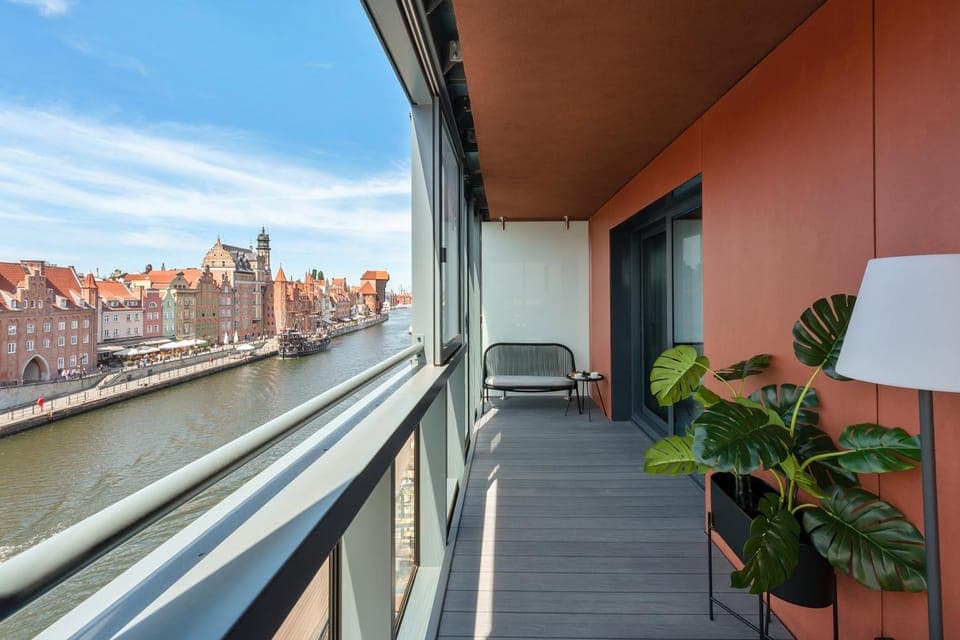 City view, River view