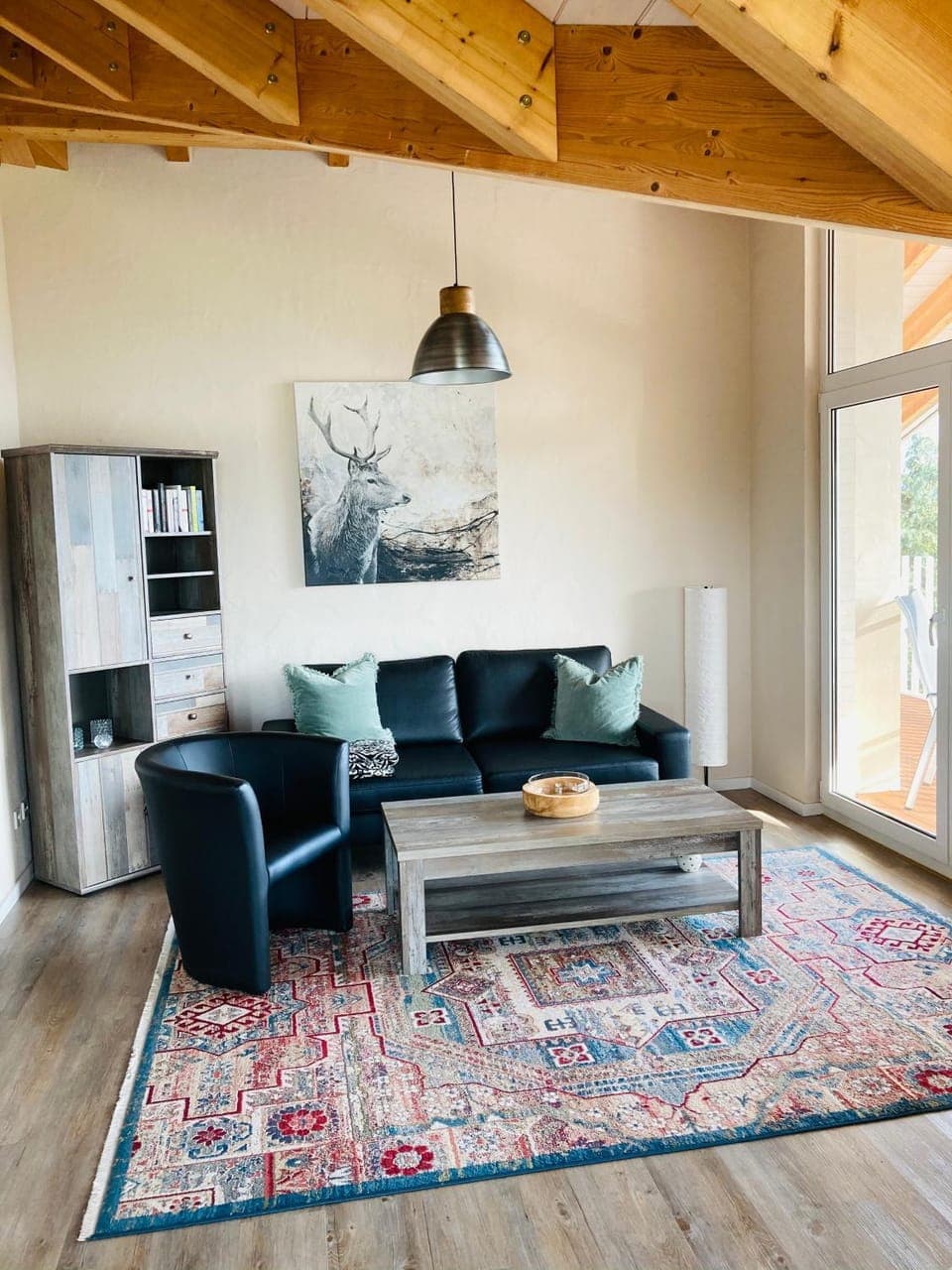 Living room, Photo of the whole room