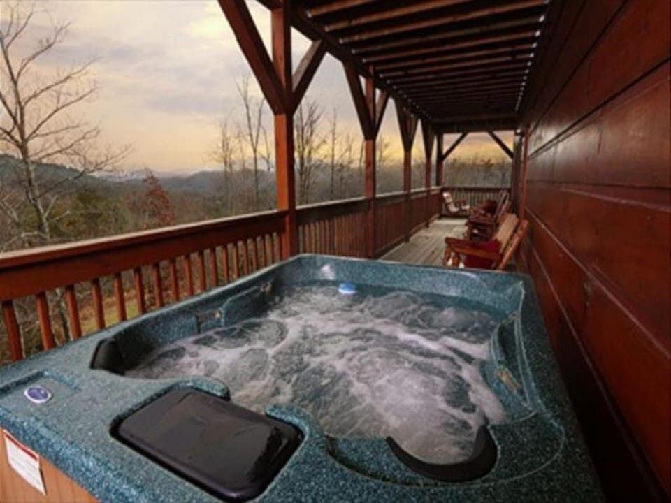 Party Hut Chalet in Sevier County