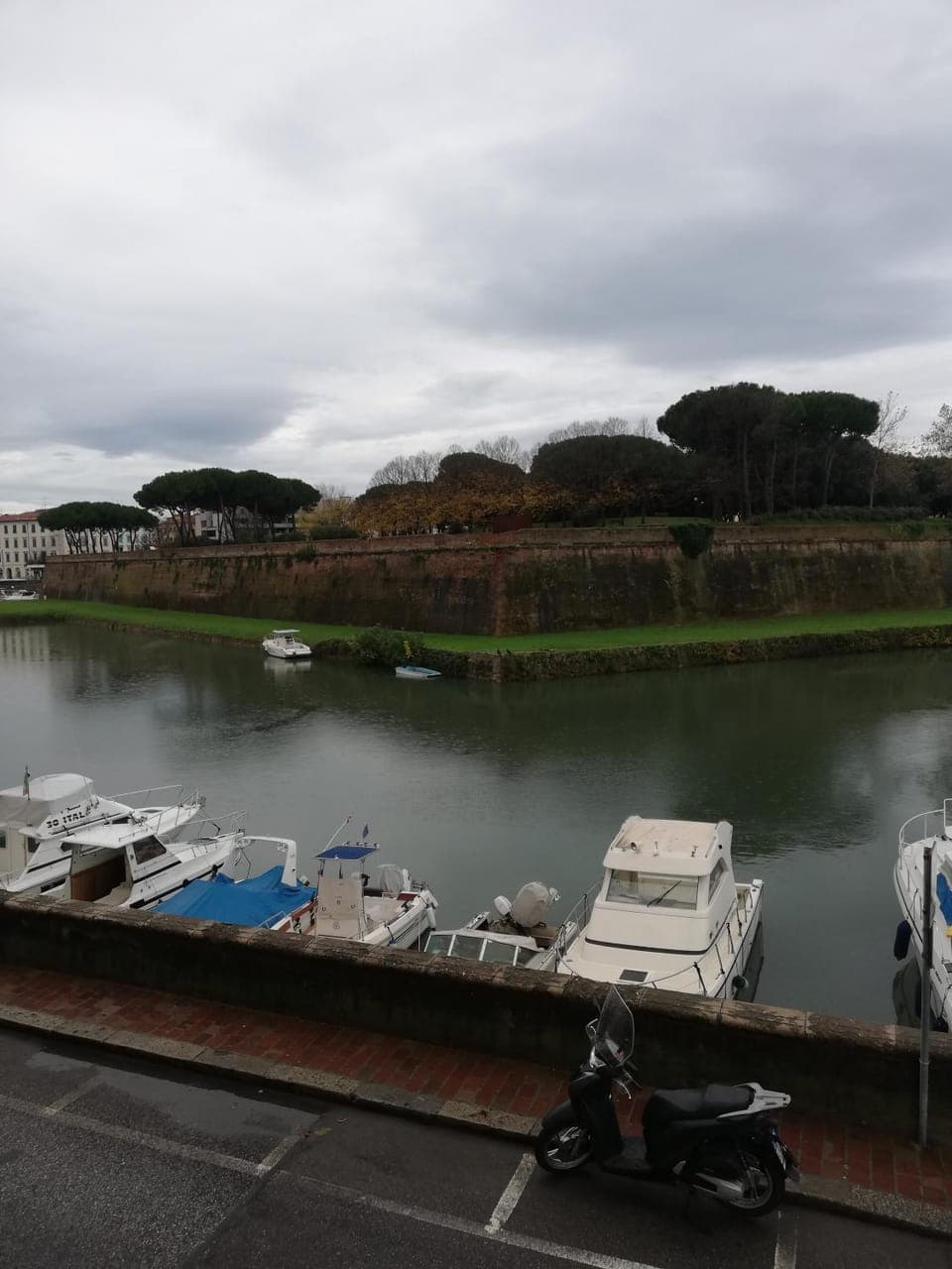 Nearby landmark, Neighbourhood