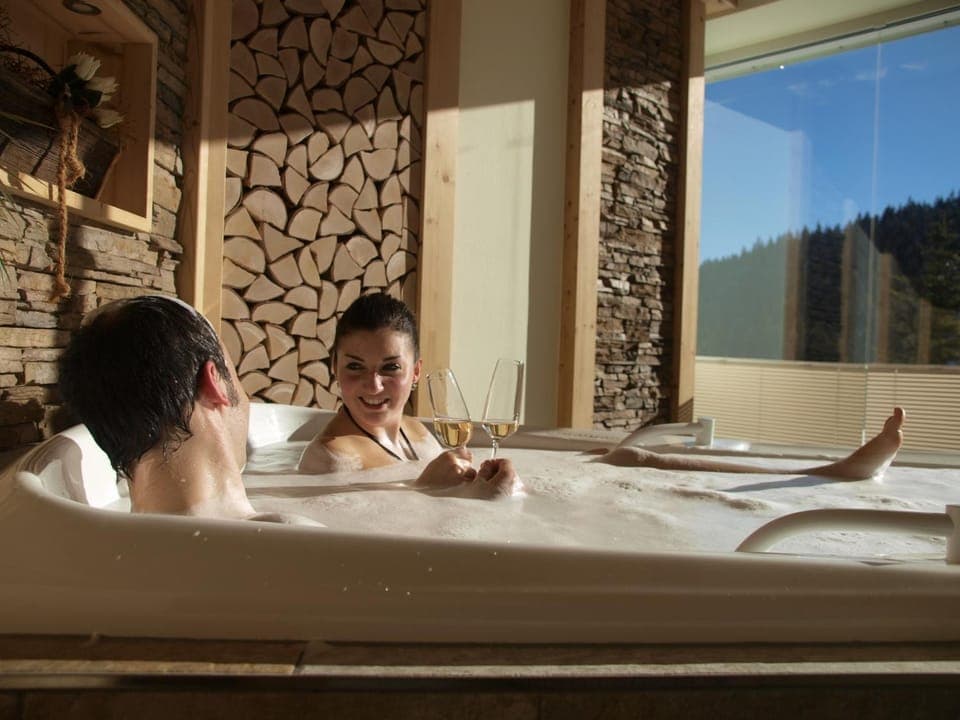 Hot Tub, View (from property/room), Spa and wellness centre/facilities