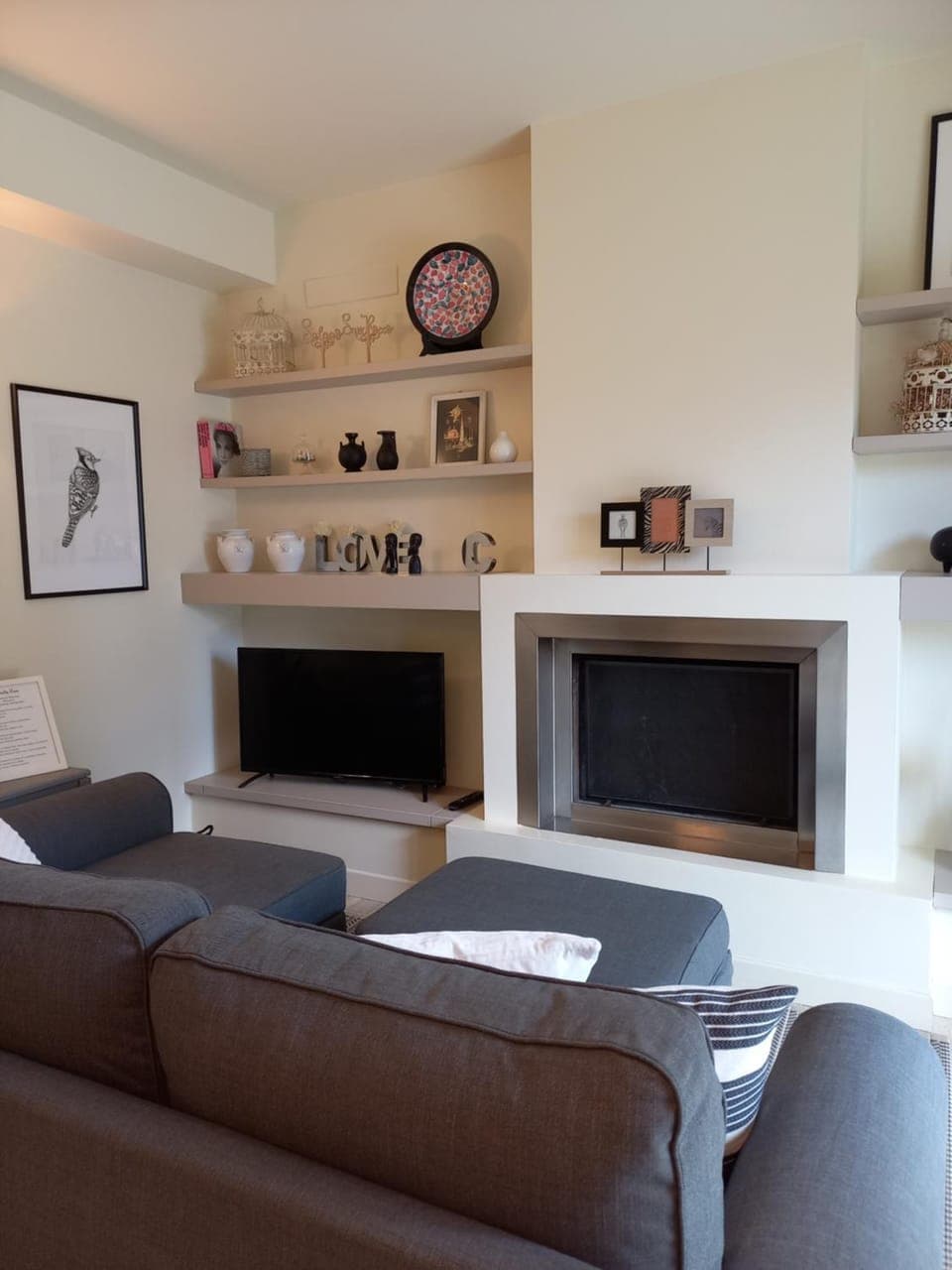 TV and multimedia, Seating area