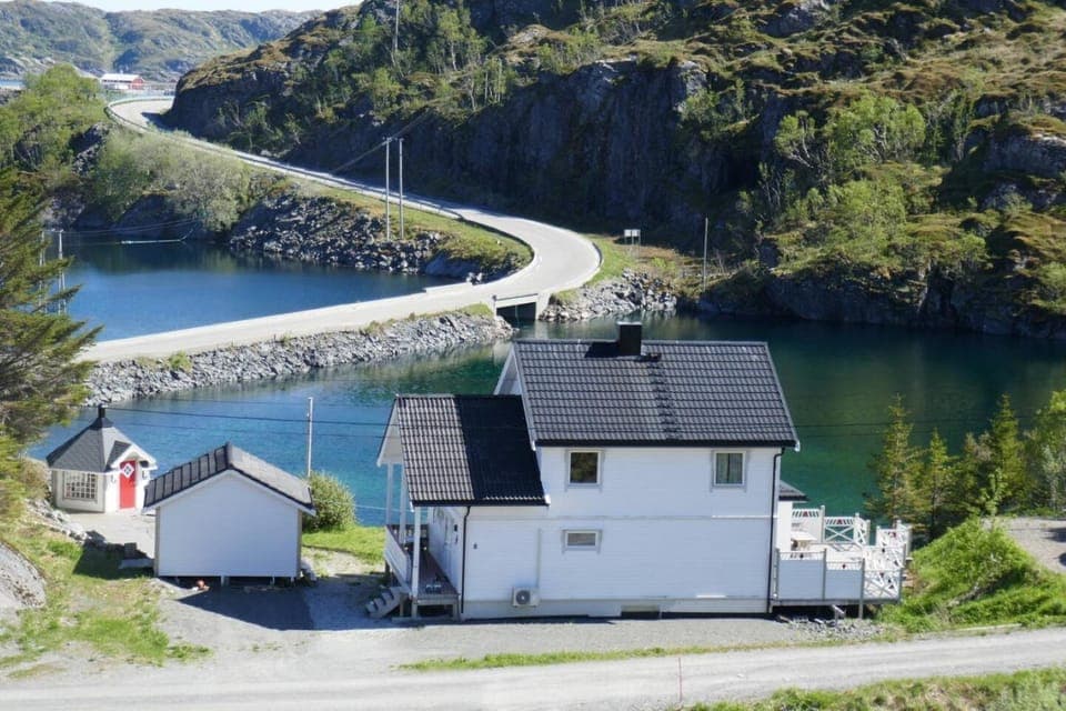 Property building, Natural landscape