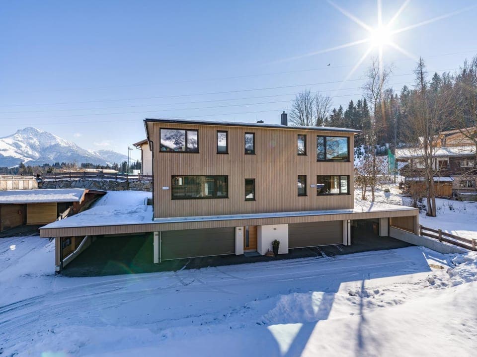 Property building, Day, Winter