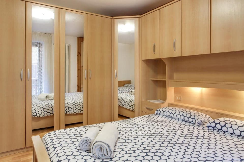 Living room, Bedroom