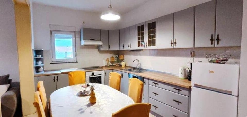 Apartment Jardin with free cowered parking House in Zadar