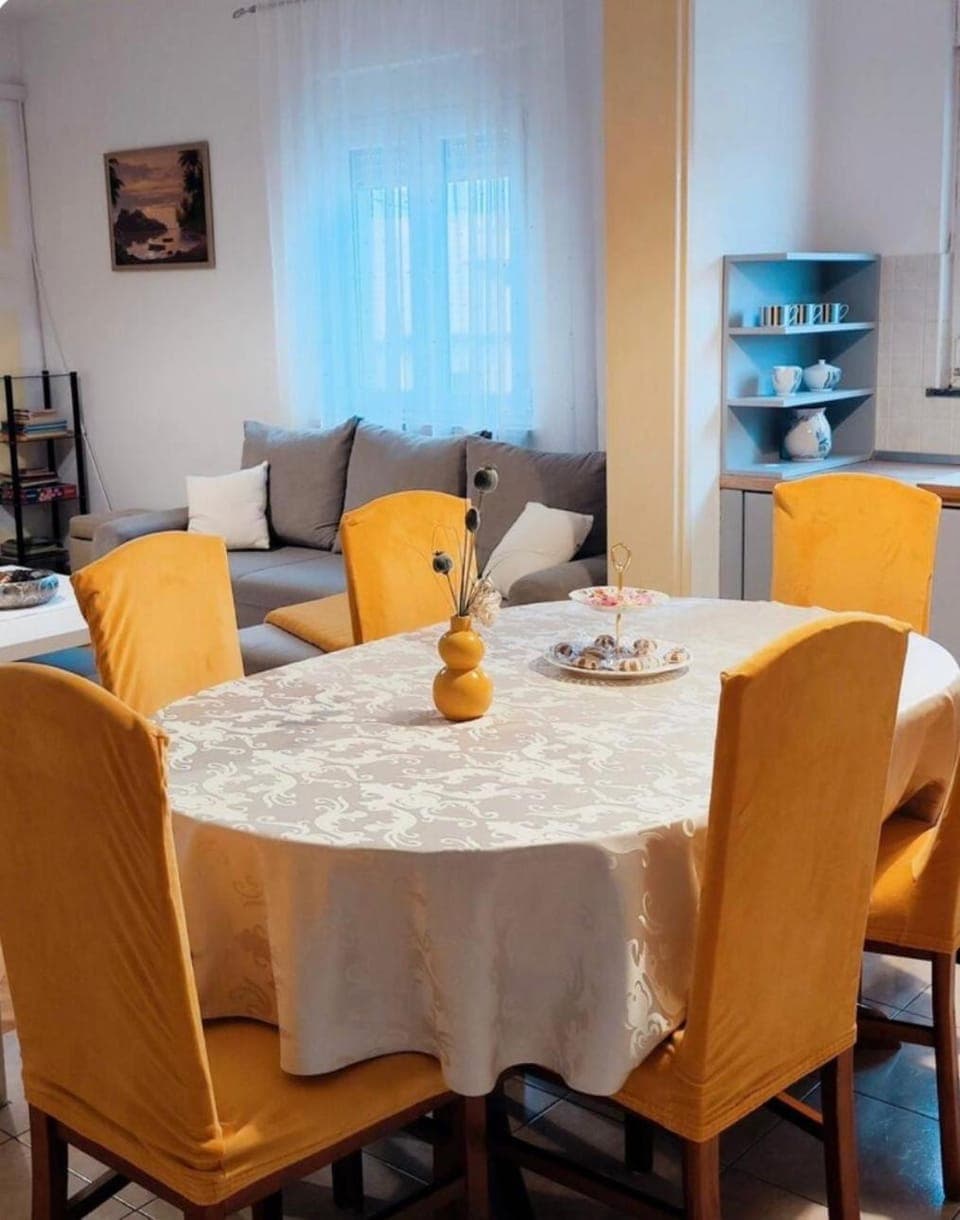 Apartment Jardin with free cowered parking House in Zadar