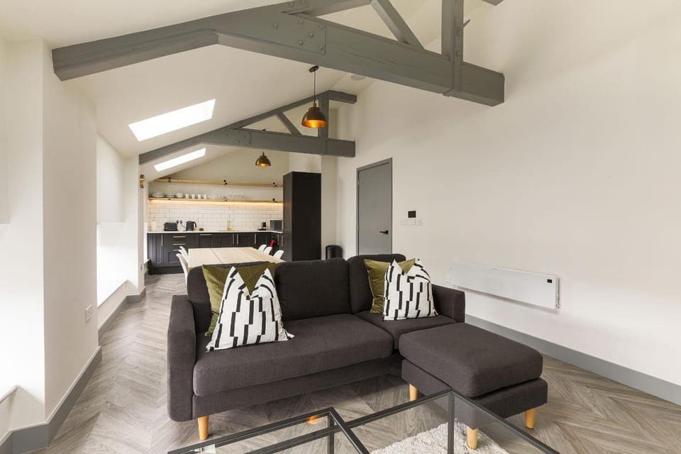 Seating area, Dining area