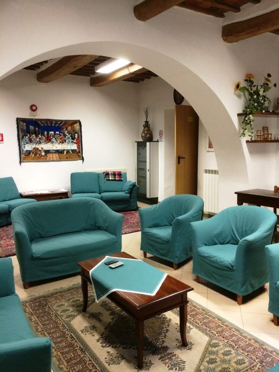 Communal lounge/ TV room, Living room, Seating area