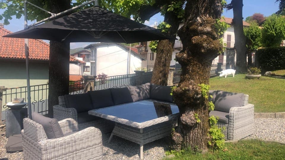 Garden, Seating area