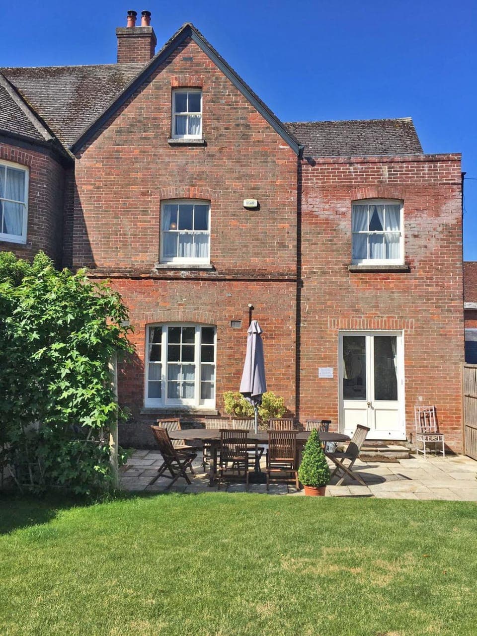 Property building, Patio, Garden, Garden