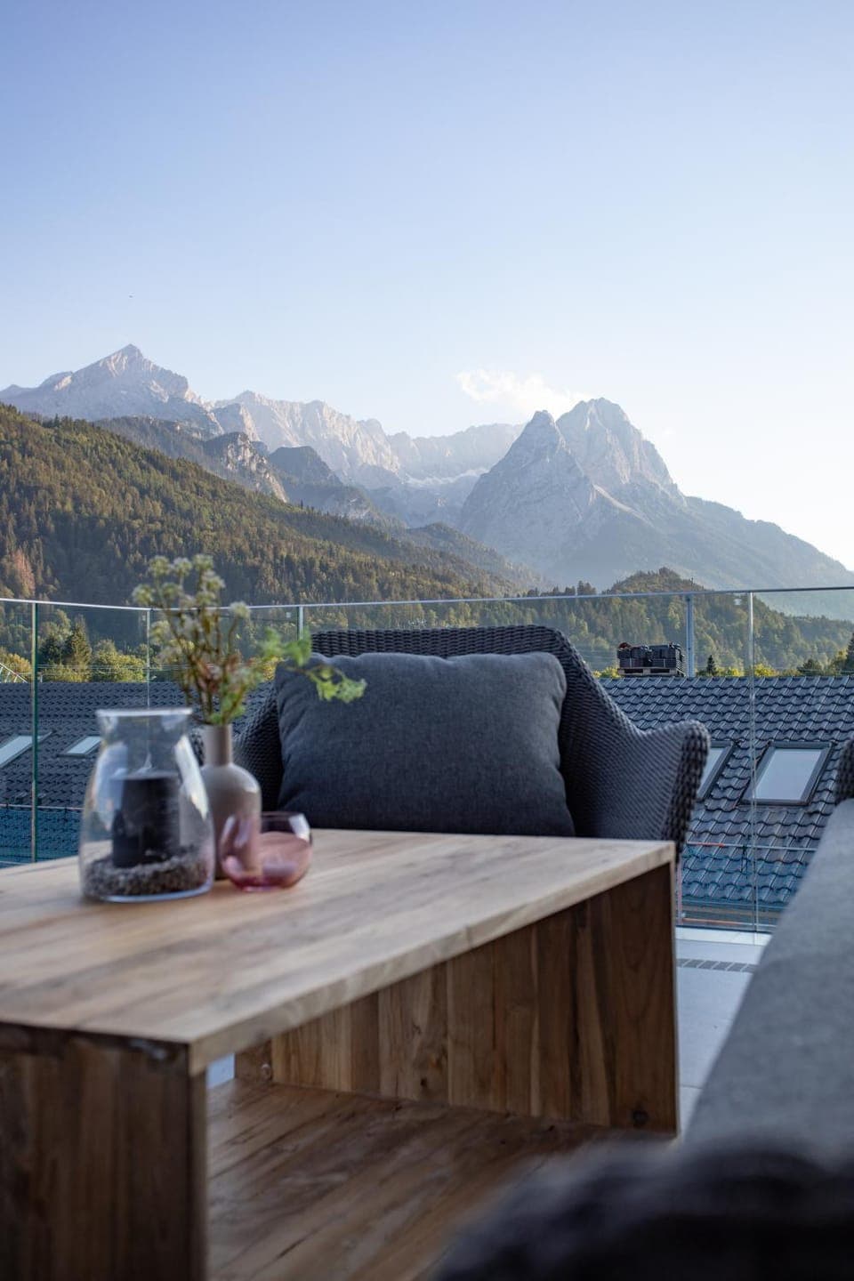 Patio, Natural landscape, View (from property/room), Balcony/Terrace, Seating area, Mountain view