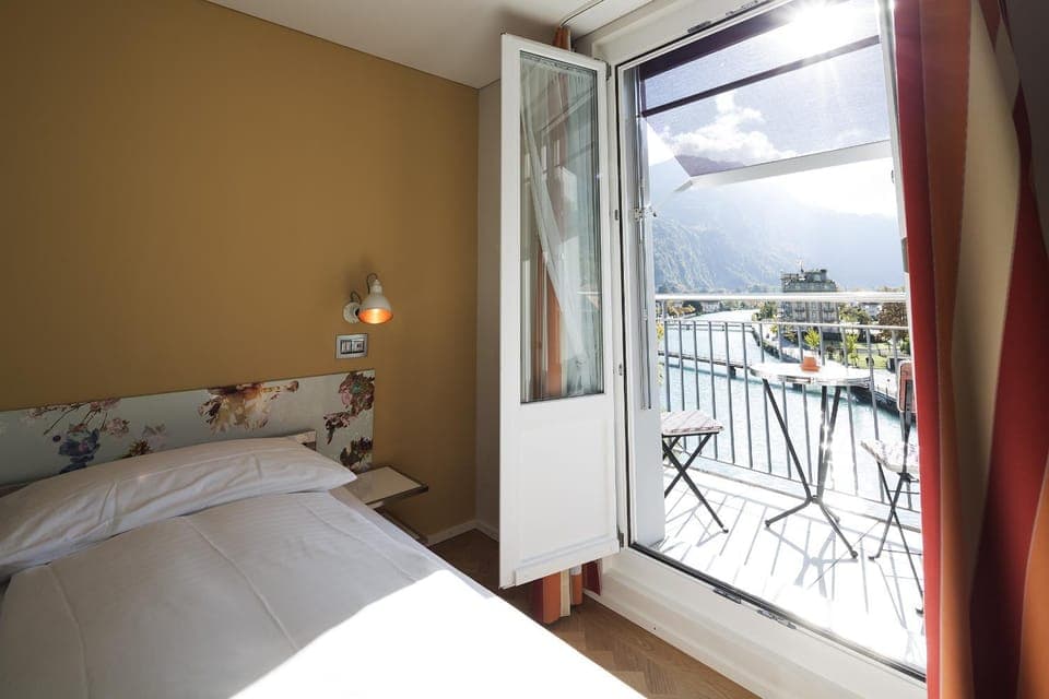 View (from property/room), Balcony/Terrace, Bedroom