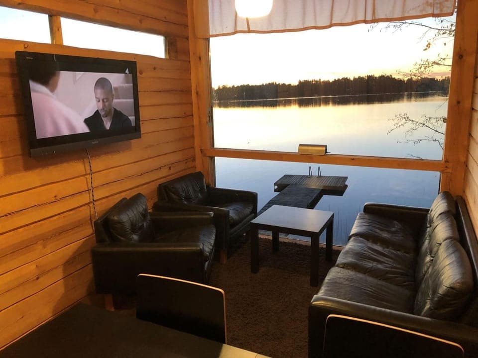 Living room, Lake view