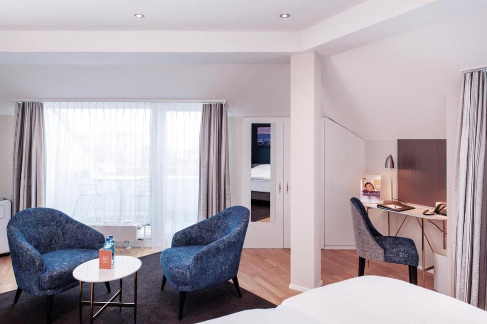 Photo of the whole room