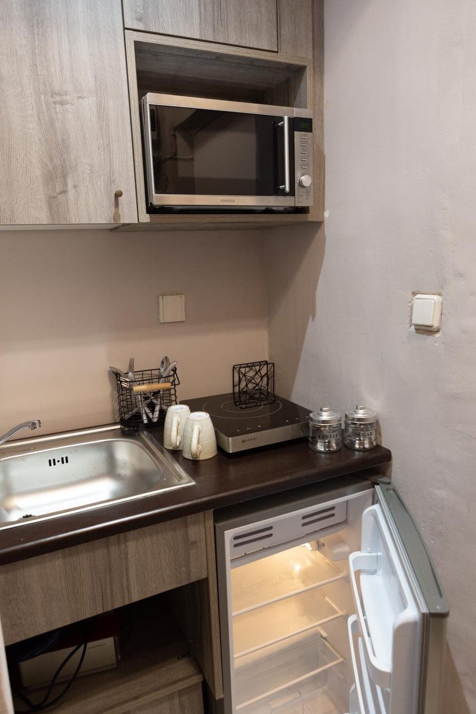 Kitchen or kitchenette, stove