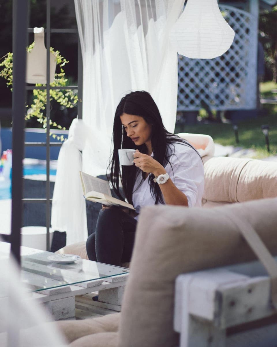 Decorative detail, Autumn, Garden view, River view, Drinks, Alcoholic drinks, Non alcoholic drinks